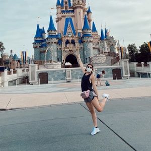 Meet your Posher, Bentley